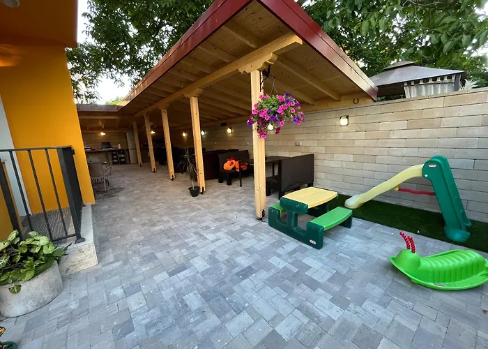 Hotel семеен Brizo Ahtopol