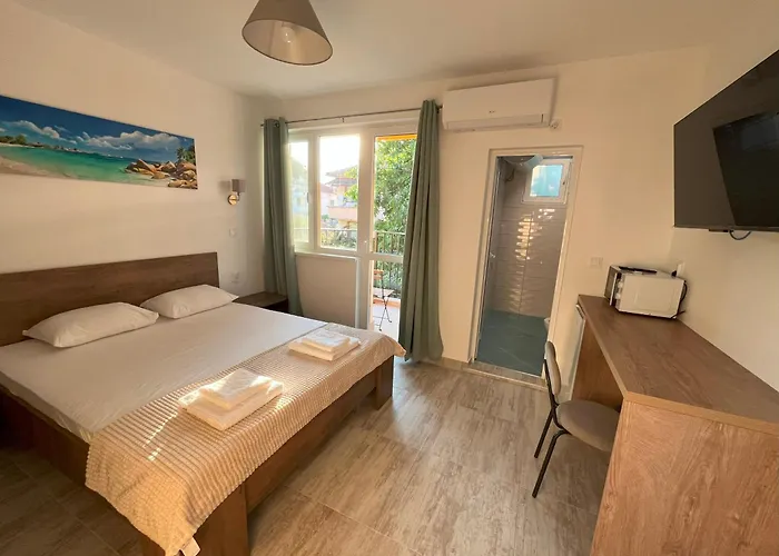 Hotel семеен Brizo Ahtopol