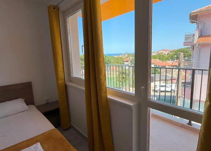 семеен Brizo Ahtopol